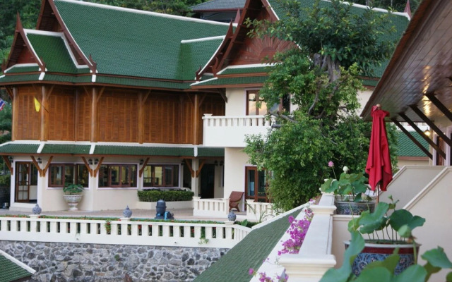 Prince Edouard Apartment & Resort