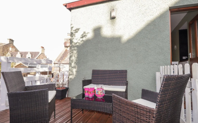 2 Seafield Place