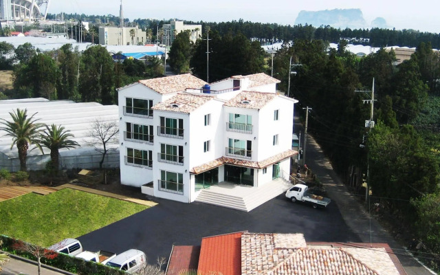 Yilin Pension