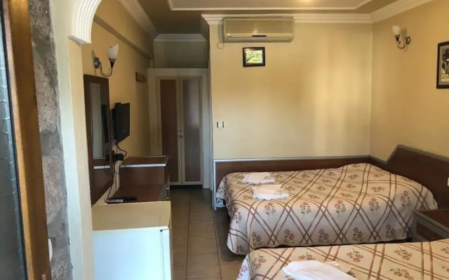 Assos Kadırga Otel