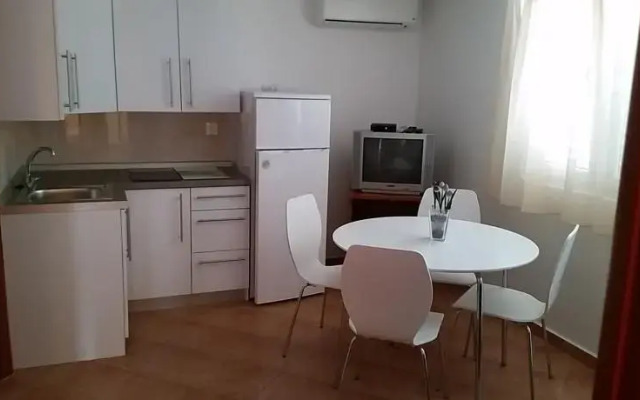 Fisherman's Apartments