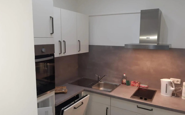 Luxuriöse Wohnung mit eigenem Garten