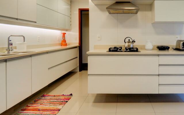 LinkHouse Amazing Spacious
