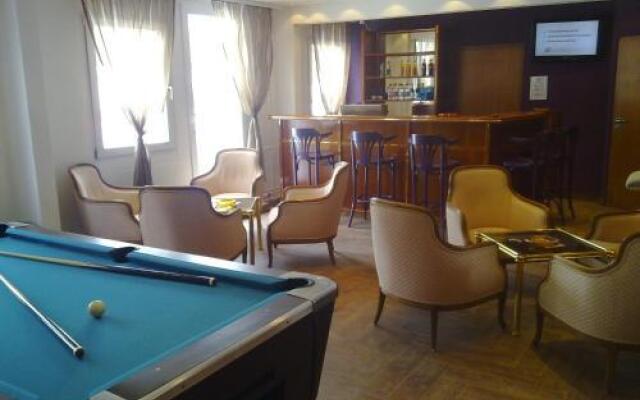 Hotel B1