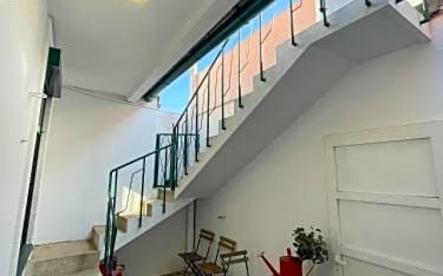 Teodora Accommodation Hostel & Suits