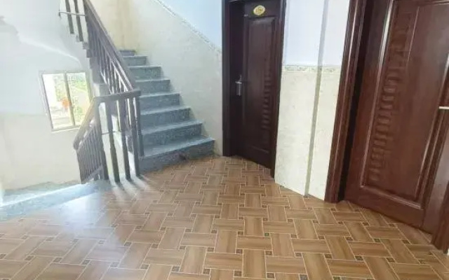 Dongxing Shangjing Business Hotel