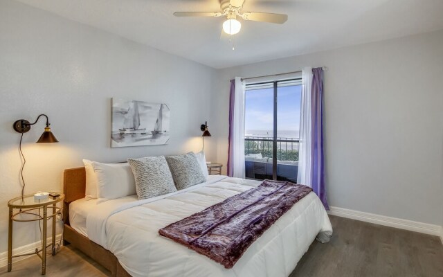 Captain's Cove 105