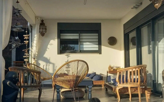 Suite INDIGO JACUZZI PRIVE PISCINE VUE MER acces cuisine laverie