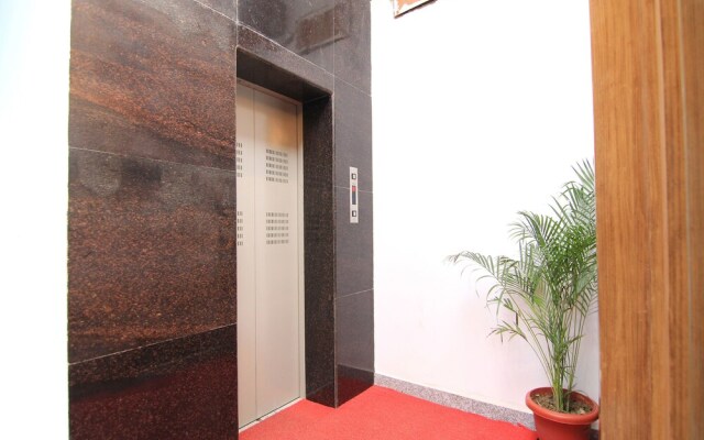 Oyo 14570 Hotel Sona Plaza