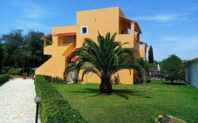 Nikos Villas