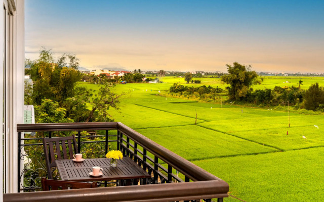 Iris De Villa Hoi An