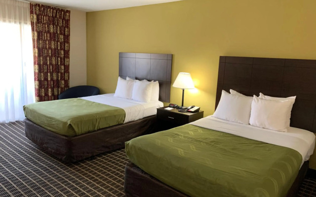 Quality Inn & Suites Pensacola Bayview