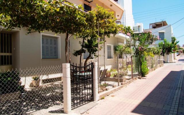 Samouil Apartment, 40 meters from the beach