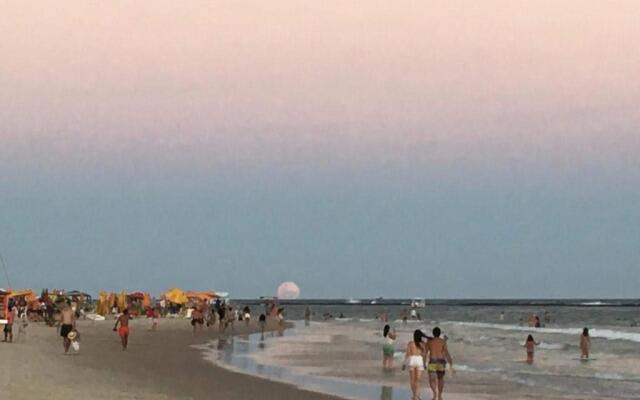 CASA NA PRAIA DO FRANCêS