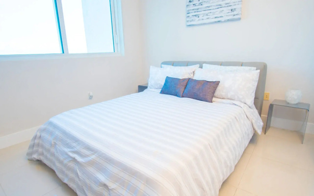 Bayfront Suites by YouRent