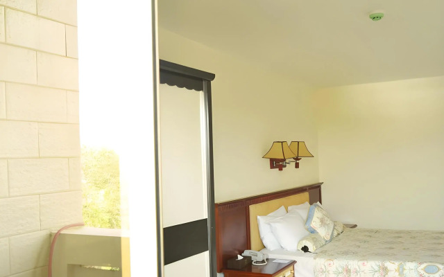Mensvic Grand Hotel