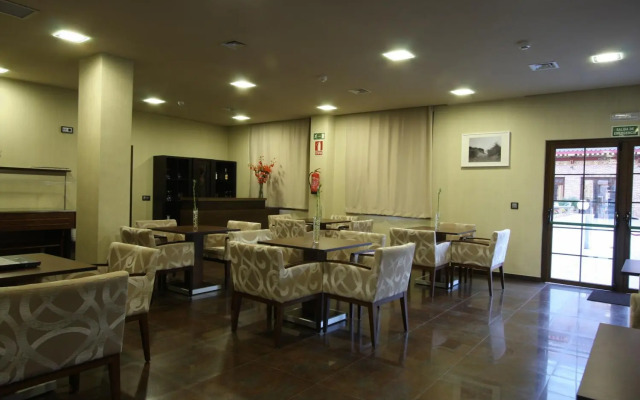 Hotel Dinastía