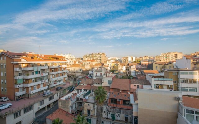 Lovely Holiday Home in Catania near Sea