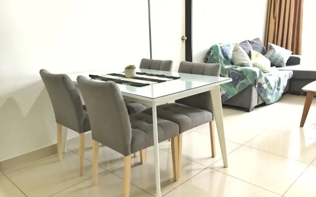 Pacific Place by Arthomer