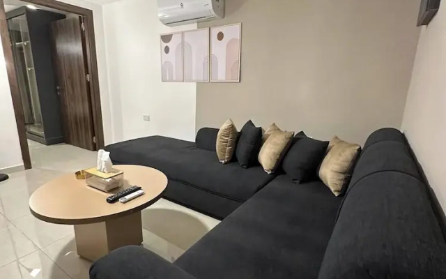 Stylish Luxe Apartment Fr 0005