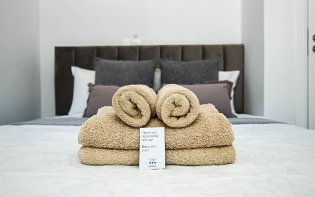 Phaedrus Living: Seaside Luxury Flat Athina 21