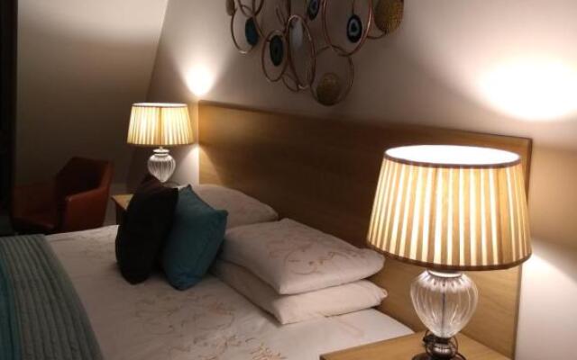 Tollyrose Country House