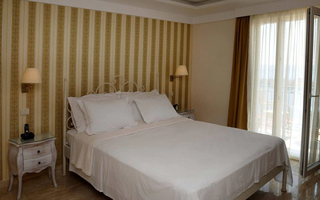 Hotel Azimut