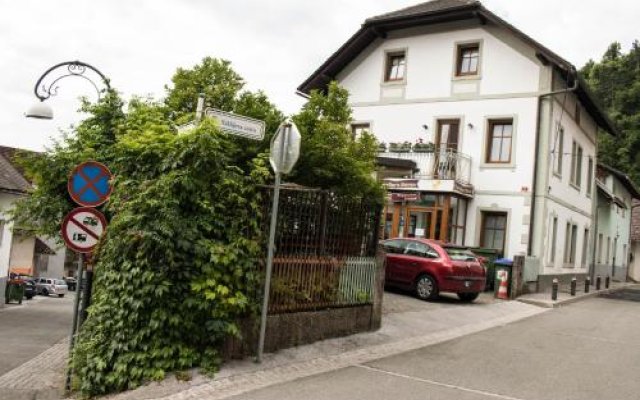 Travellers Haven Hostel Bled