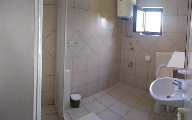 Nenad - With Pool - A5