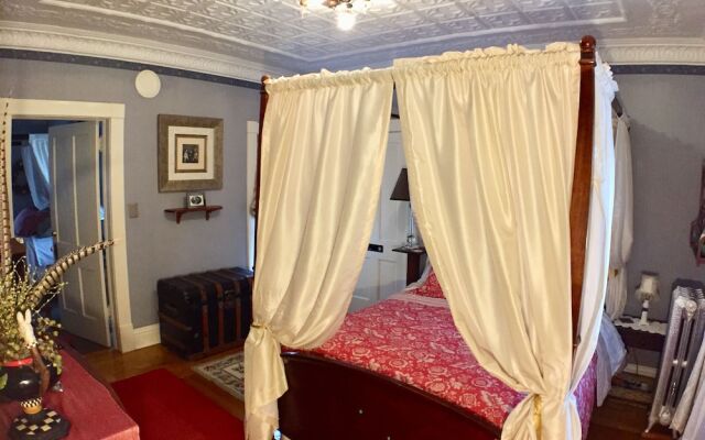 Thornton House Bed and Breakfast