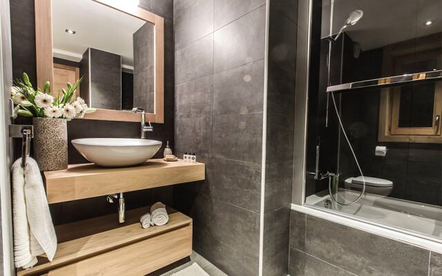 Whistler Lodge Apartment T4 B03-04