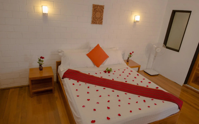 Teak Wood Hotel