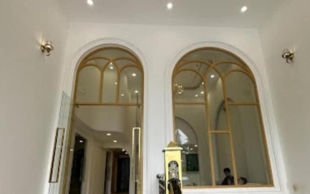 Hala Hotel - by Bay Luxury