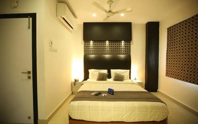 OYO Premium MMM Hospital
