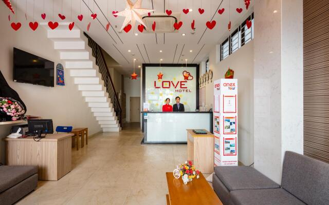 Love Hotel