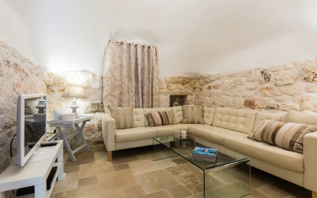 Trullo Giglio