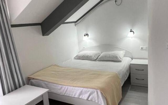 Guest House - Green Space