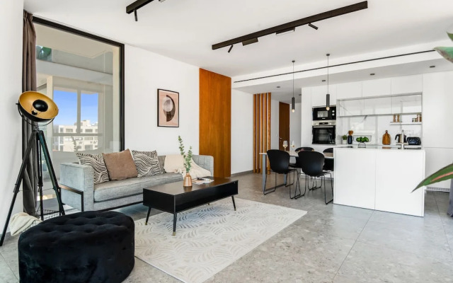 Sanders Gaia Bright 2 Bdr Apt With Sea View