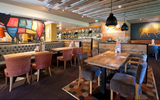 Premier Inn Bagshot