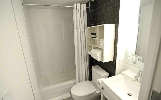 Edge Hotel
