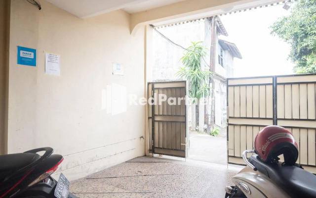 OYO 3892 Athaya Guesthouse Syariah