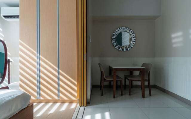 Luxury Upscale Retreat in Uptown Bgc, Metro Manila