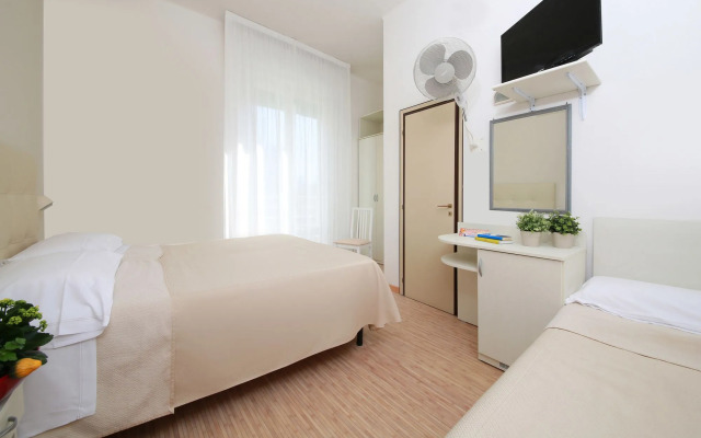 Hotel Lungomare Cattolica