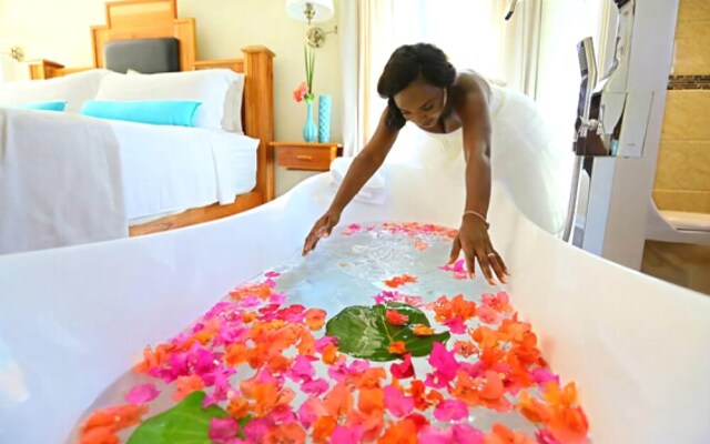 The Oasis Resort - All Inclusive
