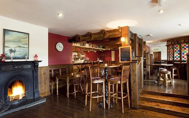 Smerwick Harbour Hotel