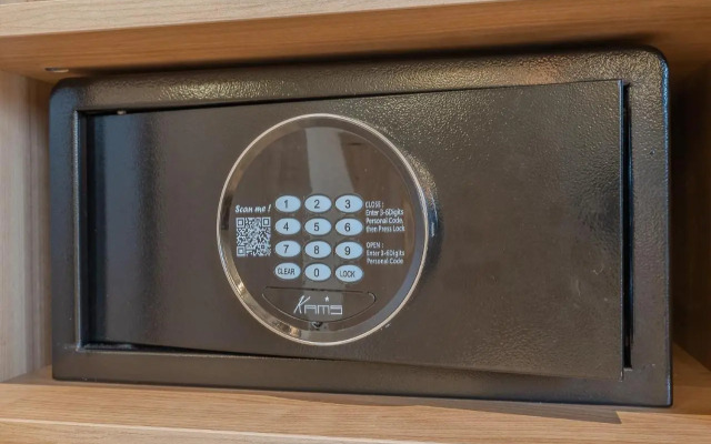 Yuna Porte Maillot - ApartHotel