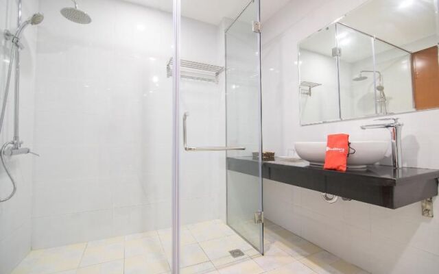 RedDoorz Plus Near Van Mieu Quoc Tu Giam