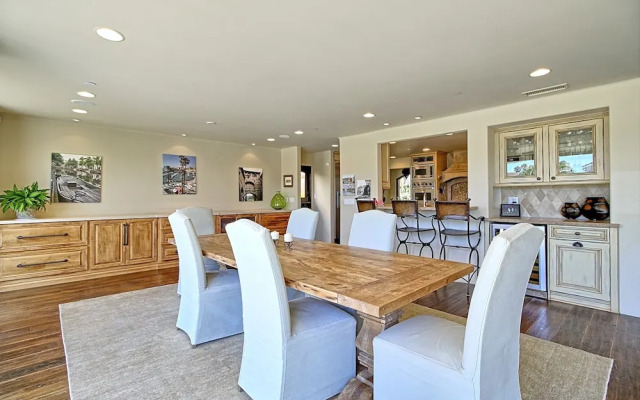 Large Ventura Keys Waterfront 4 Bedroom Home