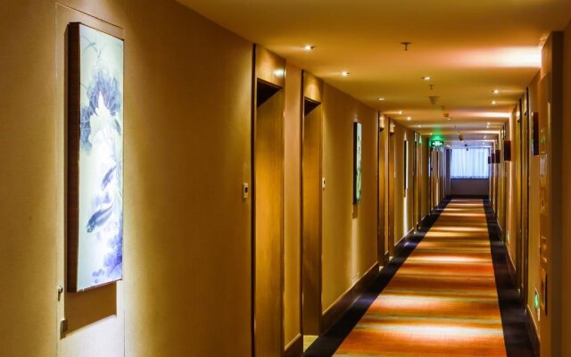 Yitel Lanzhou Dongfanghong Plaza