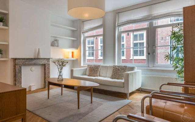 Nieuwmarkt Waag apartments